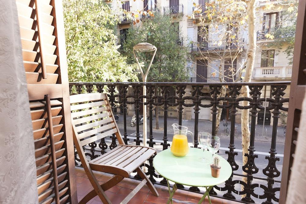 バルセロナEasy Sleep Gaudi Terraceアパートメント エクステリア 写真