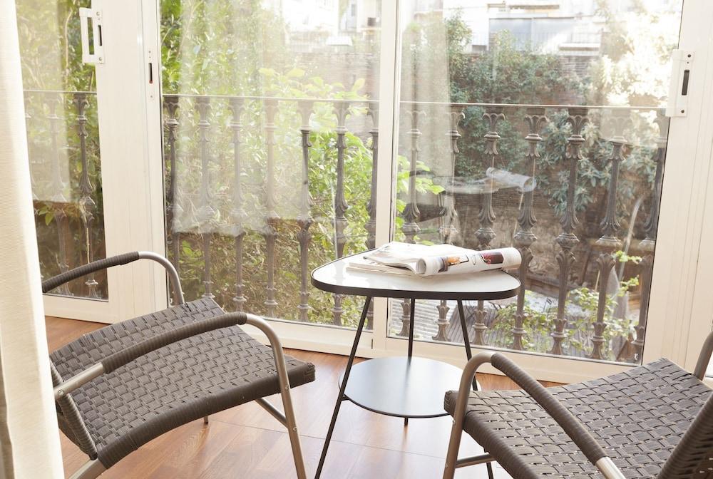 バルセロナEasy Sleep Gaudi Terraceアパートメント エクステリア 写真